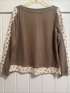 BiBi Brown Waffle-Knit Top with Cream Floral Trim